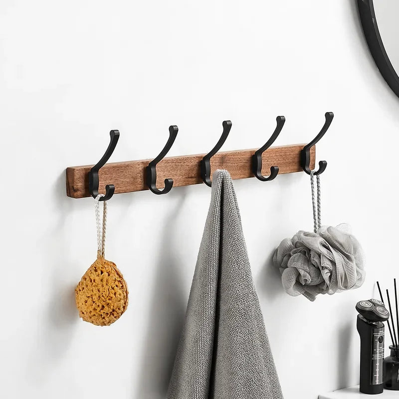 Porte-Manteau Mural Design | Élégance & Rangement